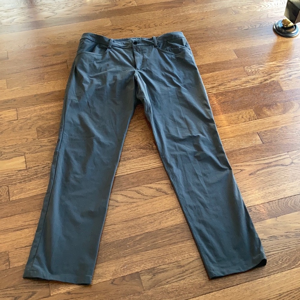 Lululemon men’s pants